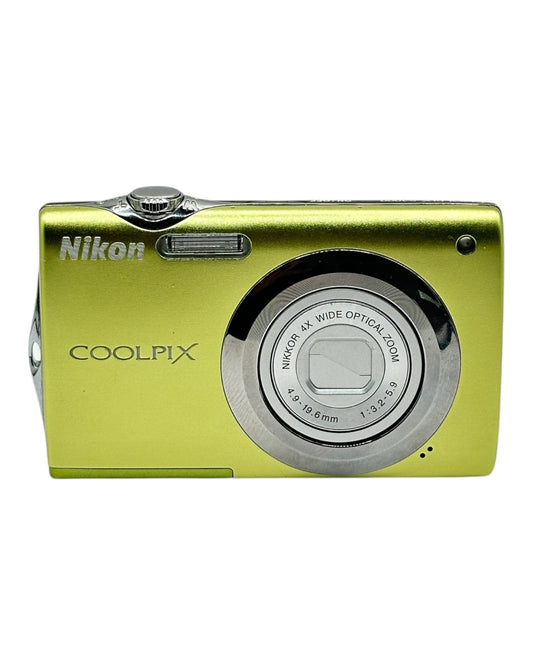 Nikon Coolpix S3000